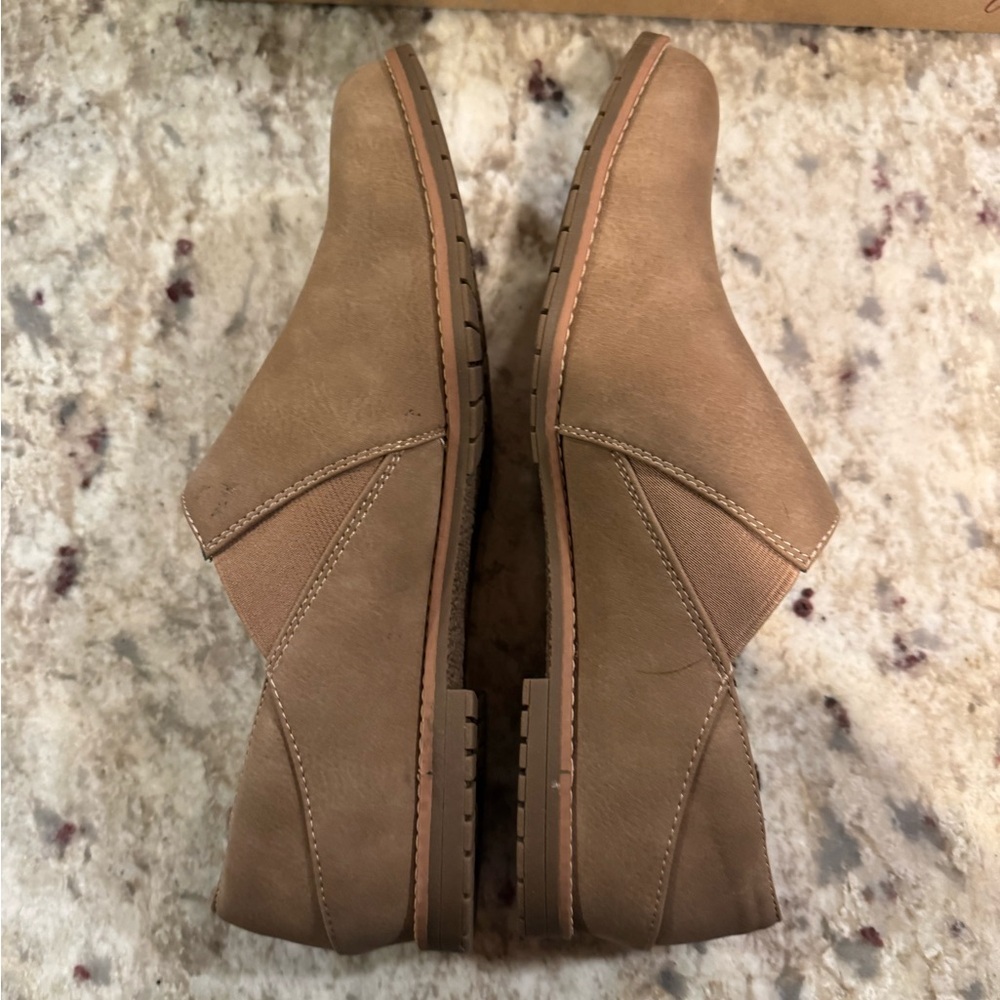 New Euro Soft womens Everett flats size 9.5 tan leather loafers fairycore - Picture 5 of 9